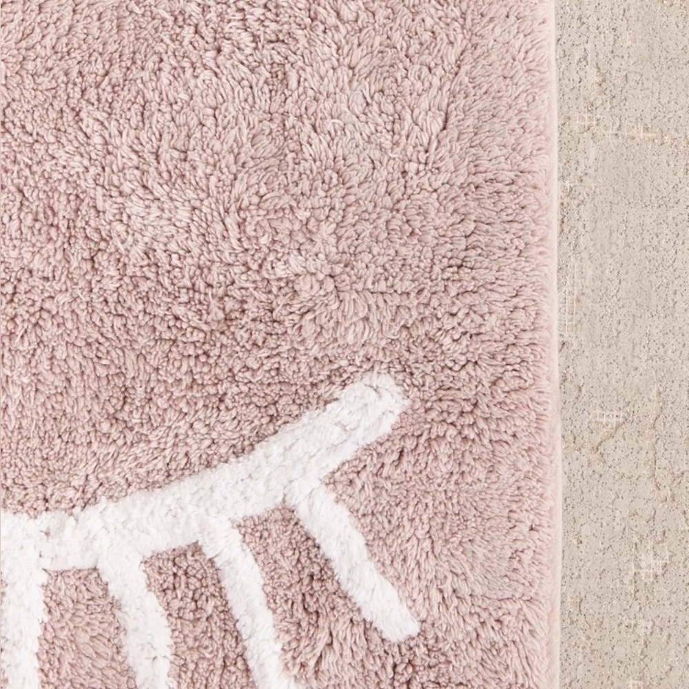URBAN OUTFITTERS Soft Pink/White Winky Eye Bath Mat - Picture 3 of 3